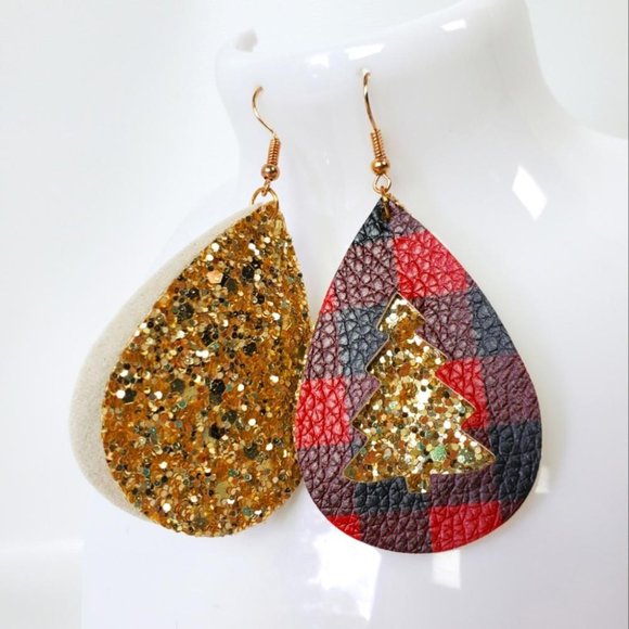 Holiday Sparkly Gold Christmas Tree Lightweight Earrings - Picture 2 of 3